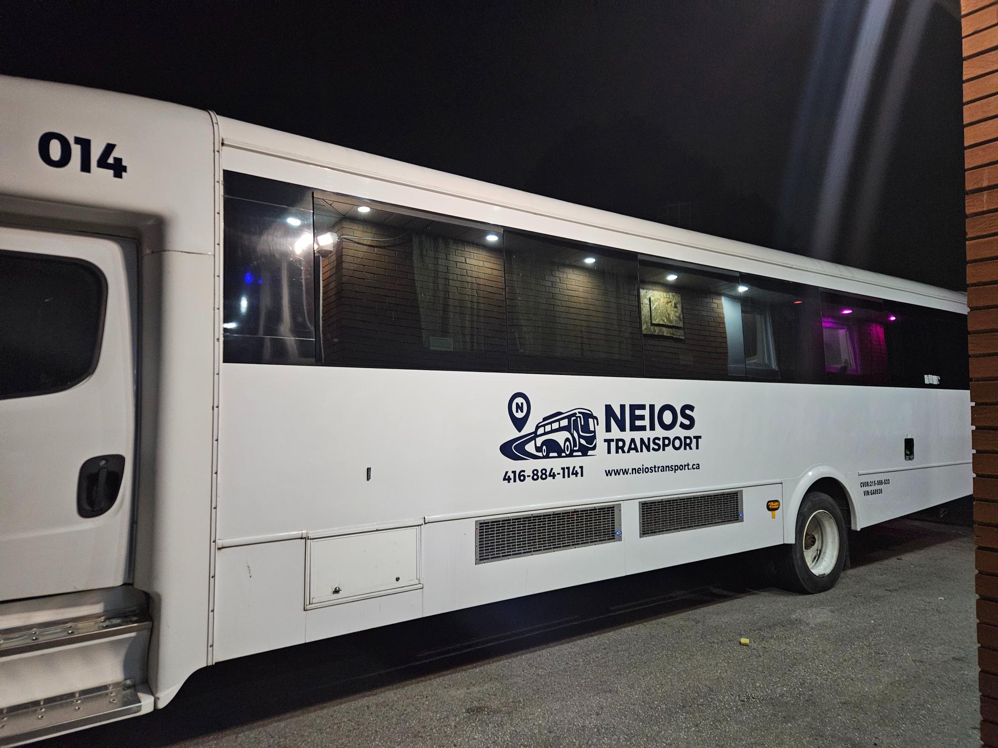 Passenger Premium Coach Bus Rental Services in Toronto
